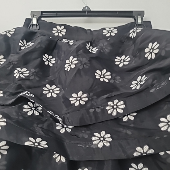 Buru Teagan Tiered Floral Coordinating Midi Skirt - Picture 6 of 11